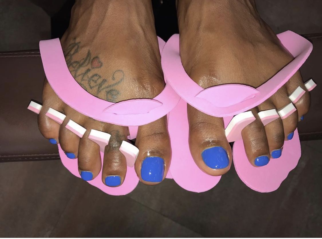 Blue Toes Blue Toes