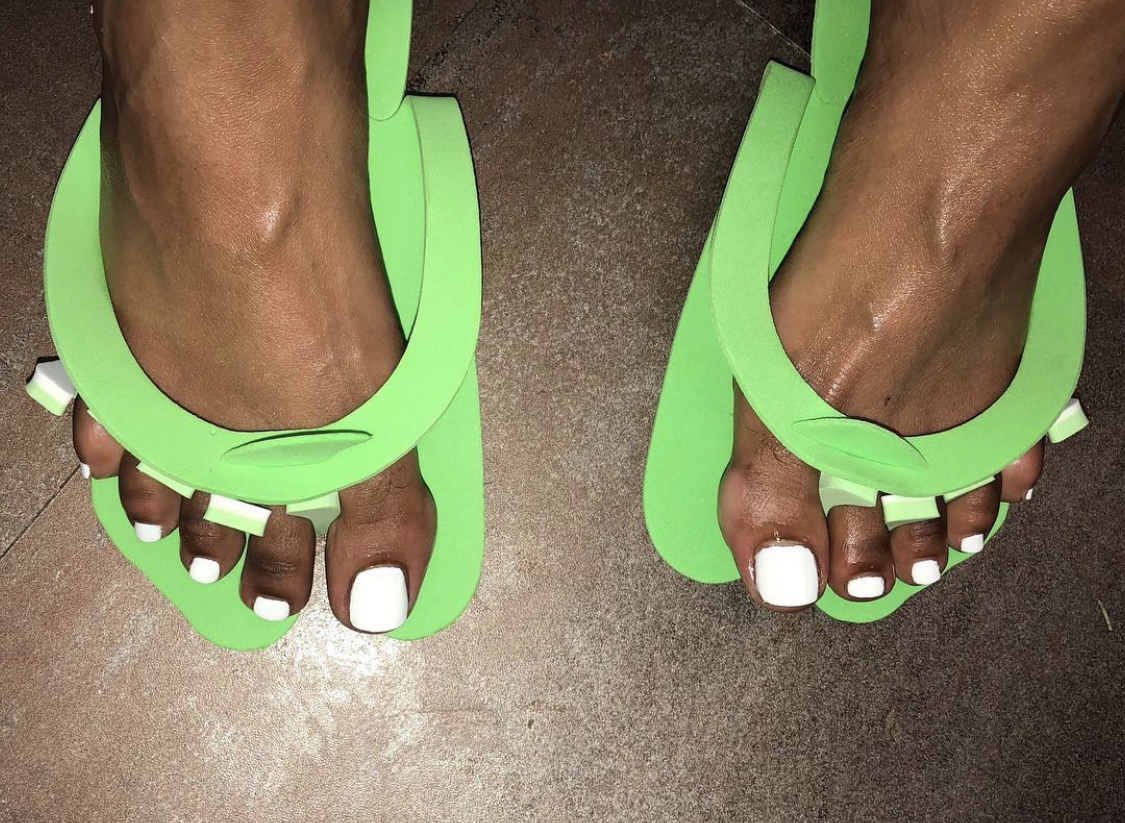 white toes white toes